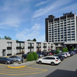 Travelodge by Wyndham Quebec City Hotel & Convention Centre，位于魁北克市的酒店