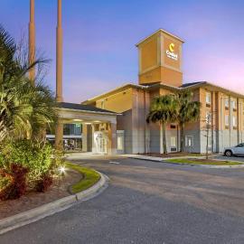 Comfort Inn & Suites Charleston Airport Convention Center，位于查尔斯顿的酒店