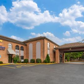 Comfort Inn & Suites Mundelein-Vernon Hills，位于曼德林的酒店