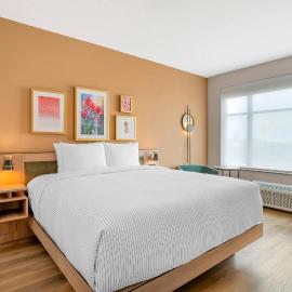 Cambria Hotel Euless - DFW Airport South，位于尤利斯的酒店