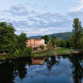 Hotel du Lac & Restaurant Foix，位于富瓦的酒店