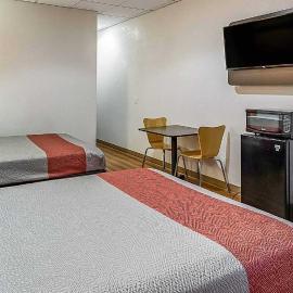 Hotel Elizabeth Near Newark Liberty International Airport New Jersey