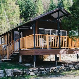 Spa Lake & Miller Zoo - Oppy Shack，位于Frampton的酒店