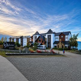 Xelena Hotel & Suites,位于埃尔卡拉法特的酒店