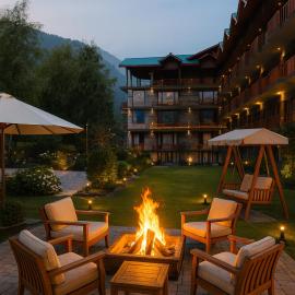 Himalayan Fort Resort, Manali - A Riverside Retreat,位于马拉里的酒店