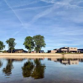 Apartments am See - privater Strand，位于Barßel的酒店