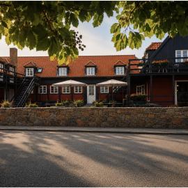 Klippen Hotel - Skt Jørgens Gaard，位于古兹耶姆的酒店