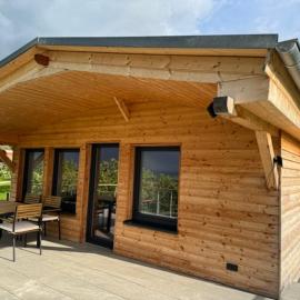 Panorama Chalet Fahner Höhe nahe Erfurt mit Klimaanlage，位于Witterda的酒店