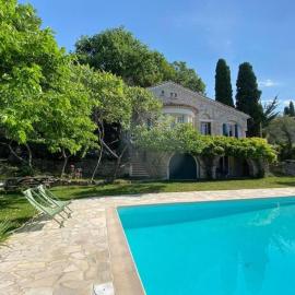 Mas Saint Jeaume - Villa avec piscine pour 10 personnes，位于奥皮约的酒店