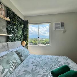Marina Spatial Condo Unit 16 MountainView Studio，位于Piapi的酒店