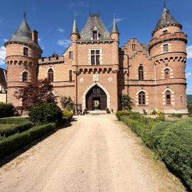 Château de Maulmont，位于圣普斯特布拉法的酒店