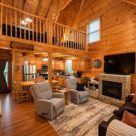 Carpe Diem Cozy Cabin，位于赛维尔维尔的酒店