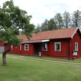 Bäckens Guesthouse，位于Älgarås的酒店