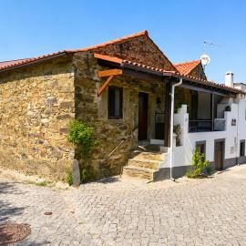 Casa dos Laia，位于Sobreira Formosa的酒店