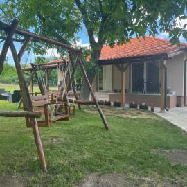 Apartmani Milojević，位于Boljevac的酒店