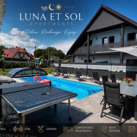 Luna Et Sol Apartments，位于Rząska的酒店