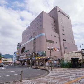 Grand Hotel Kanachu Hadano，位于秦野市的酒店