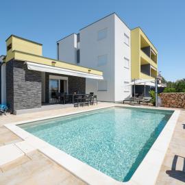 Residence Giardino，位于乌格连的酒店