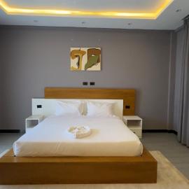 Fira Hotel，位于Debre Zeyit的酒店