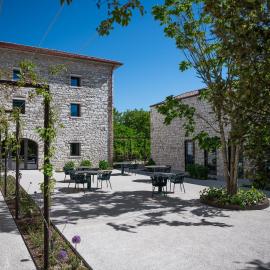 Relais Borgo Taurino，位于瓦尔多比亚德内的酒店
