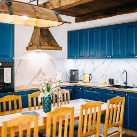 Demeter Guesthouse WOLF Siklod，位于Şiclod的酒店