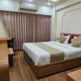 Hotel Silvera Inn,位于Vatva的酒店