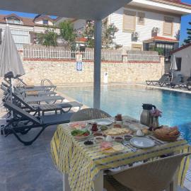 çam otel，位于费特希耶的酒店