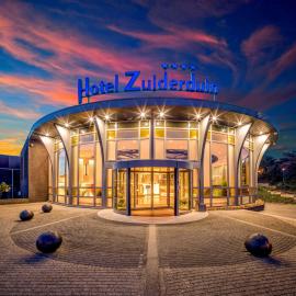 Hotel Zuiderduin，位于海边的艾格蒙特的酒店