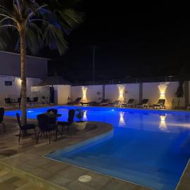 Apartments Plaza Hotel