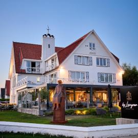 Lebeaubylivingroom Hotel，位于克诺克－海斯特的酒店