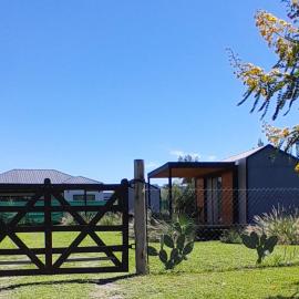 Cantal Tiny Houses，位于萨尔塔的酒店