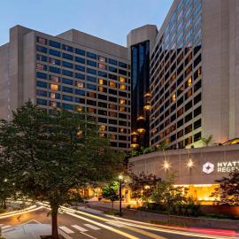 Hyatt Regency Crystal City at Reagan National Airport,位于阿林顿的酒店