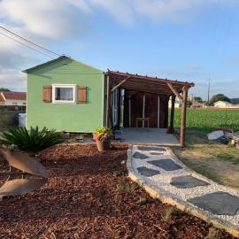 Quinta do Costa de Vilarinho - Casinha do lago，位于Válega的酒店