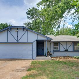 Bring Your Pets! Family-Friendly Escape in Edmond