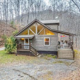 Tree Top Cabin，位于西尔瓦的酒店