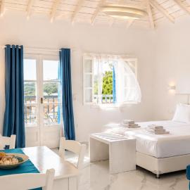 Limnionas Bay Village Hotel，位于马拉松坎博斯的酒店