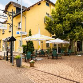 Hotel Panorama Nickenich，位于Nickenich的酒店
