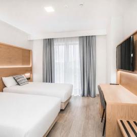 Hotel Ciudad De Ávila，位于阿维拉的酒店