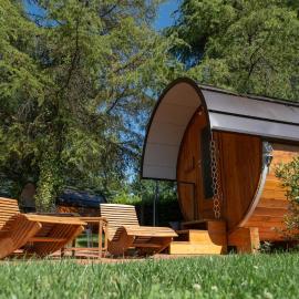 Rifugio diVino Dormire in una botte - Wine Barrel stay near Rome，位于列蒂的酒店