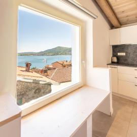 Predore Lake View Suites，位于普雷多雷的酒店