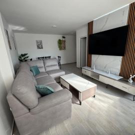 Andrej Apartmani Rafailovici，位于拉法洛维奇的酒店