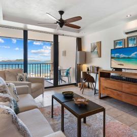 Sapphire Beach Escape - Walk to Beach - HGTV，位于East End的酒店