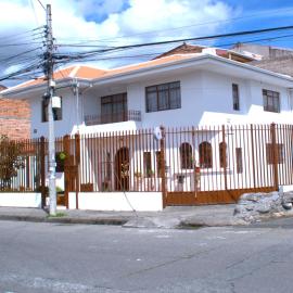 Casa Luck Hosting，位于昆卡的酒店