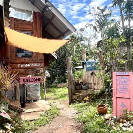 Sun Moon Pai Bungalow，位于拜县的酒店