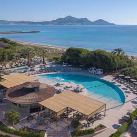 Sarena de Muro Resort Mallorca, part of Destination by Hyatt，位于穆罗海滩的酒店
