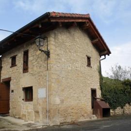 El horno Albergue Manzanos，位于Manzanos的酒店