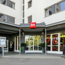 ibis Zürich Messe Airport，位于苏黎世的酒店