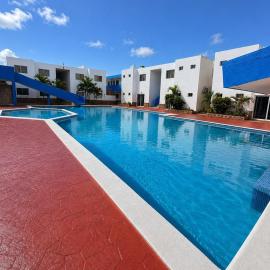 Your Oasis on the Beach Pool and Grills，位于Chichiriviche的酒店