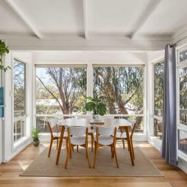 Sunny Coastal Retreat，位于安吉西的酒店
