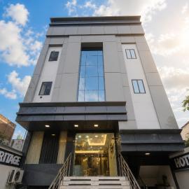 JD Heritage Inn，位于巴雷利的酒店